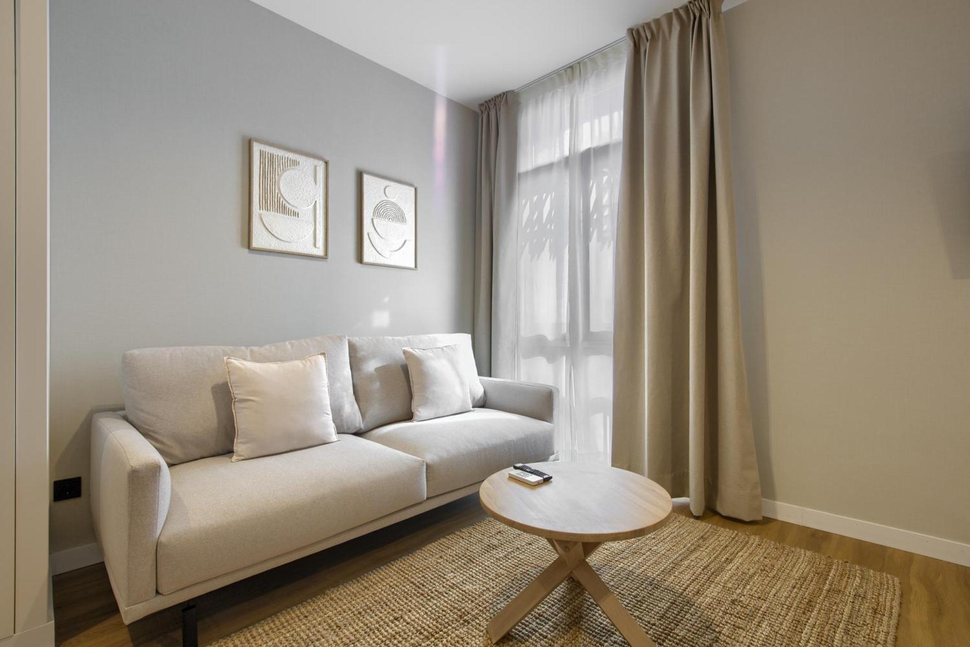 Dobo Madrid Justicia Apartment ภายนอก รูปภาพ