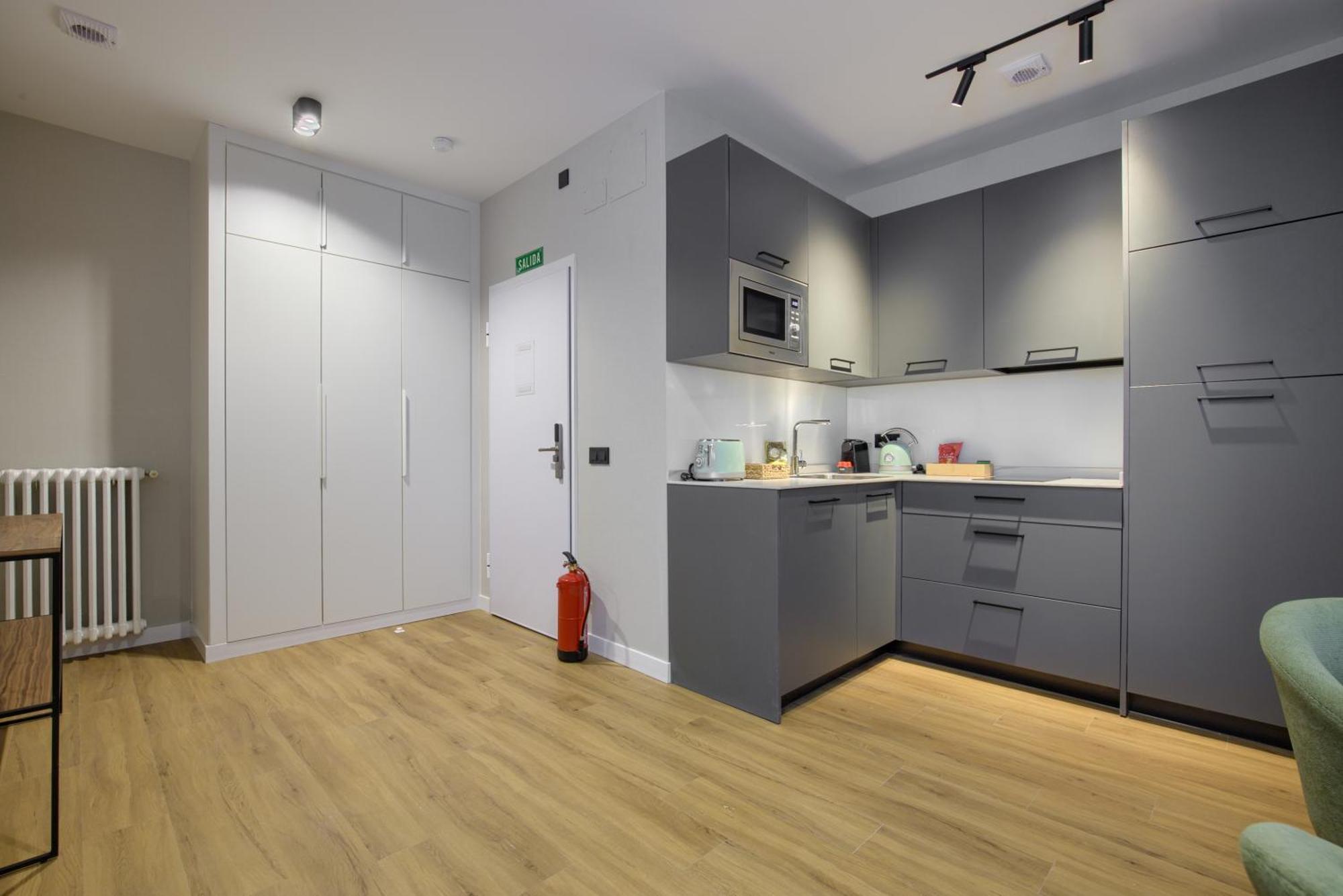 Dobo Madrid Justicia Apartment ภายนอก รูปภาพ