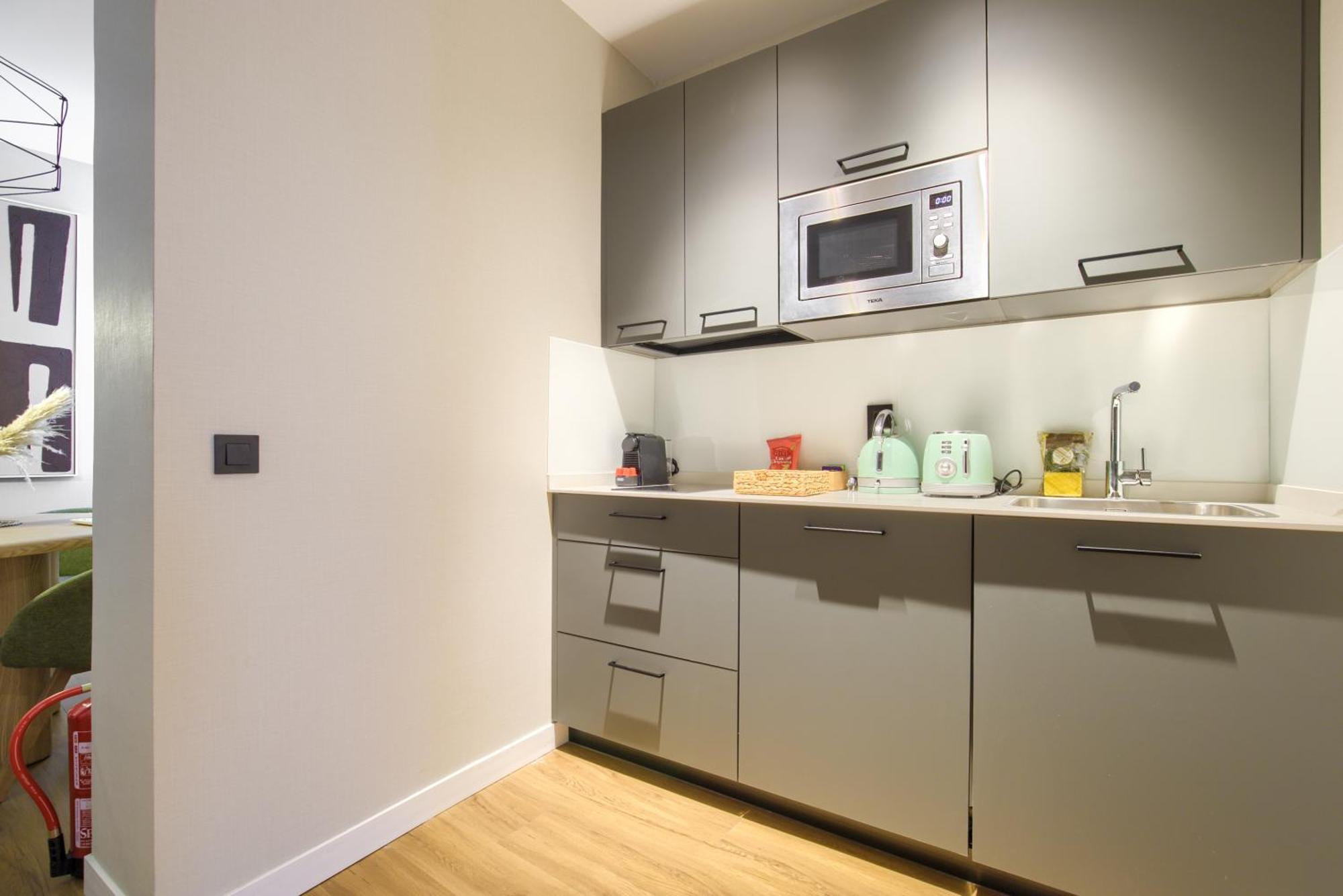 Dobo Madrid Justicia Apartment ภายนอก รูปภาพ